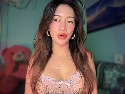 Jasmine Elcock online show from December 2025 07:54:02 PM