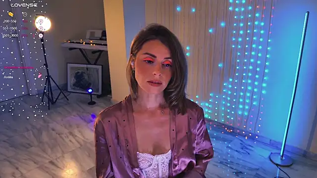 Arielle  03 online show from May 2026 01:11:02 AM