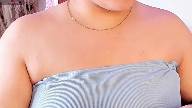 SophieRossi online show from January 2025 04:06:01 AM