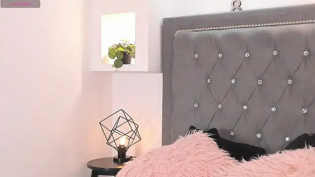 SophieRossi online show from December 2025 10:08:02 PM