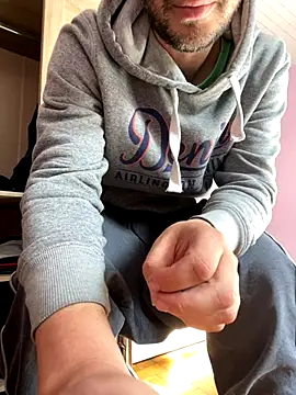 Taxidriver1988 online show from September 2025 12:54:02 PM