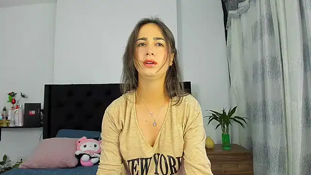 Snapshot of AndreaStivens chatting on October 2025 10:57:01 AM AndreaStivens online show from October 2025 10:57:01 AM