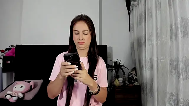 Snapshot of AndreaStivens chatting on June 2026 10:06:02 AM AndreaStivens online show from June 2026 10:06:02 AM