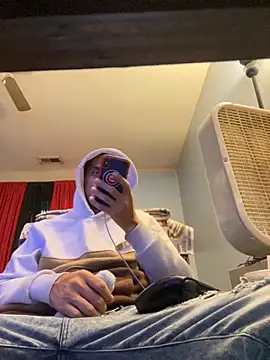 Snapshot of hottboyy45 chatting on December 2025 03:40:02 PM hottboyy45 online show from December 2025 03:40:02 PM