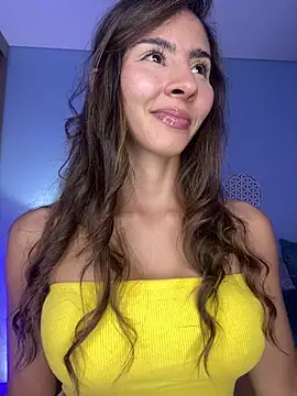 Snapshot of RouseColins chatting on January 2025 11:21:02 PM RouseColins online show from January 2025 11:21:02 PM