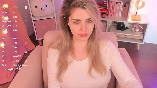 Snapshot of pussy-kattt chatting on January 2025 11:13:01 AM pussy-kattt online show from January 2025 11:13:01 AM