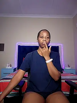 QUEENMANDYY online show from March 2026 03:33:01 AM