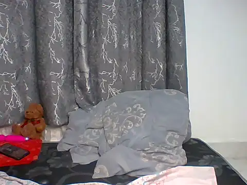 Snapshot of Pink_pussy_- chatting on September 2025 11:15:01 AM Pink pussy - online show from September 2025 11:15:01 AM