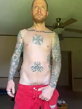 Mackwood89 online show from May 2026 04:37:01 PM