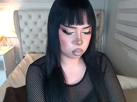 RebecaNextToYou online show from June 2026 05:18:02 PM