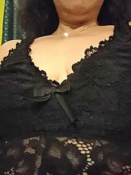Susannemilf online show from October 2025 01:20:02 PM