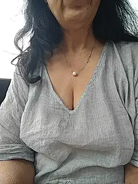 Susannemilf online show from March 2026 01:55:02 AM