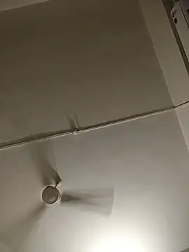 Susannemilf online show from March 2026 05:07:01 PM