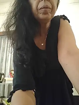 Susannemilf online show from April 2026 06:16:02 AM