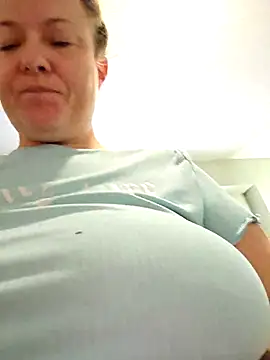 julimonroe online show from January 2026 02:55:02 PM