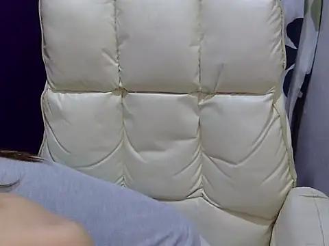    zurIII09  online show from June 2026 09:51:02 AM