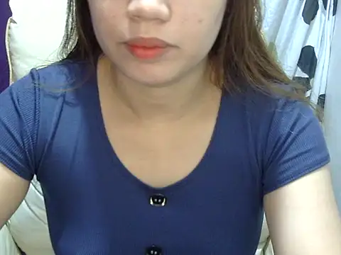   zurIII09  online show from June 2026 11:28:01 PM