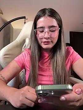 Stormiie777 online show from February 2026 02:00:01 AM