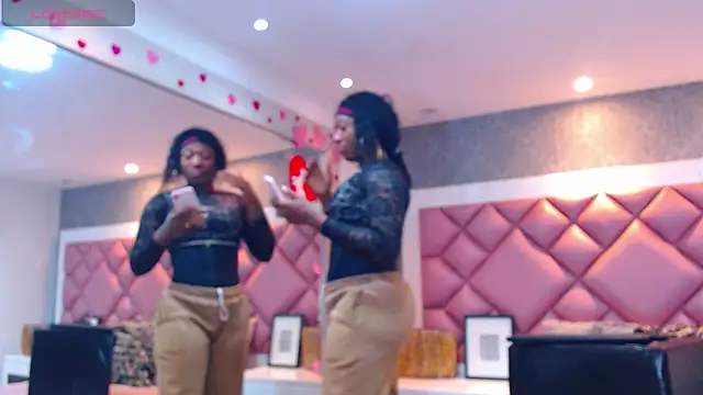 DanielaDuff online show from October 2025 07:36:02 PM