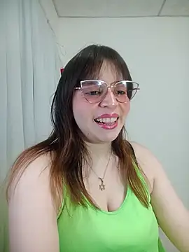 Snapshot of lorenitabella chatting on July 2026 08:33:02 PM lorenitabella online show from July 2026 08:33:02 PM