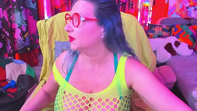 mature lisa naughty online show from March 2025 03:35:01 PM