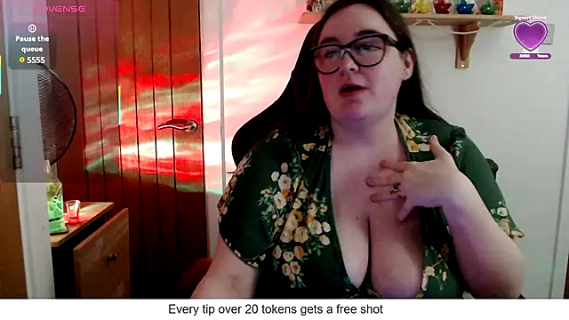 Rebecca Summer online show from May 2026 03:51:02 PM