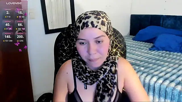 Snapshot of MatchedEyebrow chatting on June 2026 10:05:02 PM MatchedEyebrow online show from June 2026 10:05:02 PM