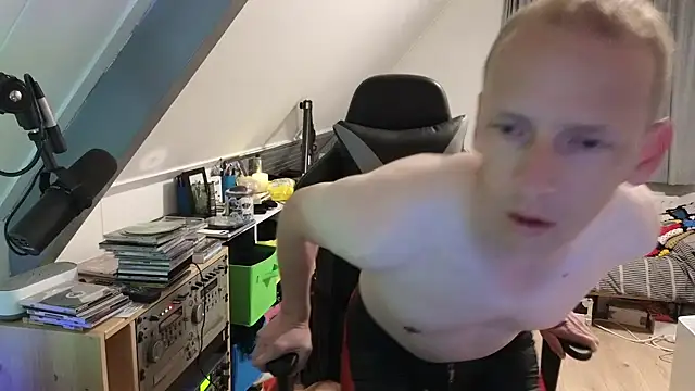 sexmenlion online show from October 2025 08:40:01 PM