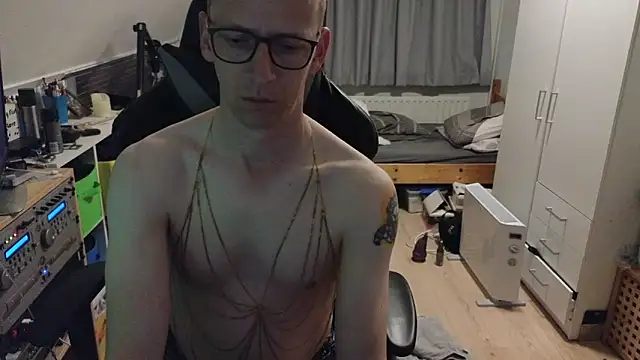 sexmenlion online show from April 2026 08:06:01 PM
