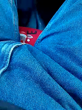 Snapshot of feet_toes chatting on January 2025 01:52:01 PM feet toes online show from January 2025 01:52:01 PM