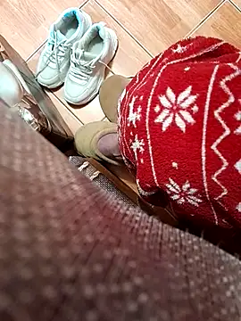 Snapshot of feet_toes chatting on February 2025 06:04:01 AM feet toes online show from February 2025 06:04:01 AM