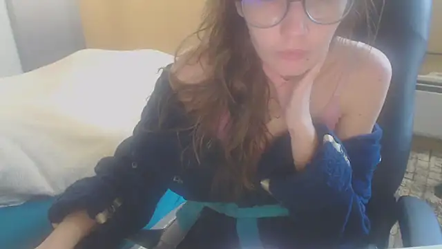 Laco-cO online show from November 2025 08:35:01 AM