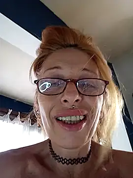 Snapshot of FrozenWaffle chatting on February 2025 07:21:01 PM FrozenWaffle online show from February 2025 07:21:01 PM