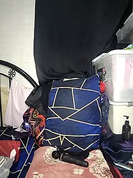  Shimmerlyn  online show from April 2026 01:41:01 PM