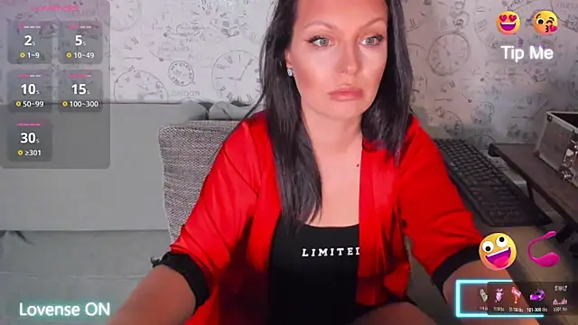 Snapshot of LondonBadGirl chatting on May 2026 08:38:02 PM LondonBadGirl online show from May 2026 08:38:02 PM