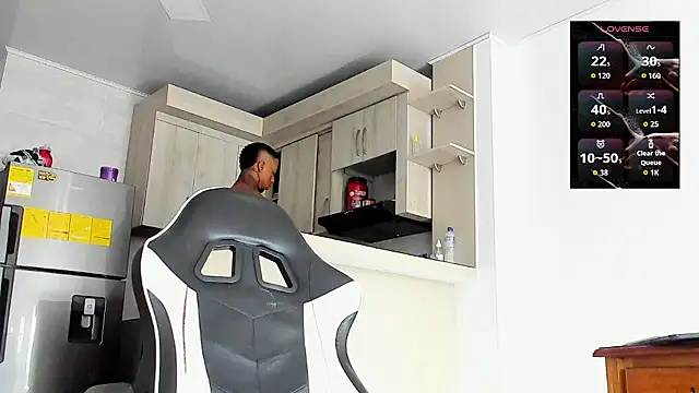 YeremiBrowm online show from November 2025 07:39:02 PM