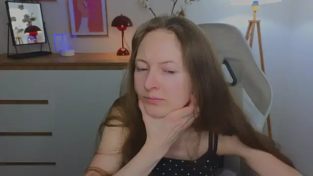 freya nilsson online show from December 2024 03:39:01 PM