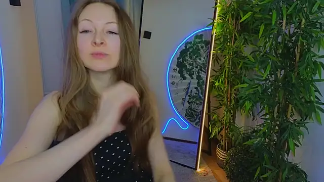 freya nilsson online show from December 2024 07:17:02 PM