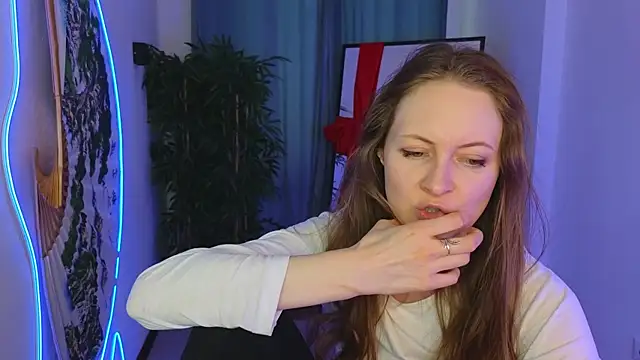 freya nilsson online show from February 2025 12:30:02 PM