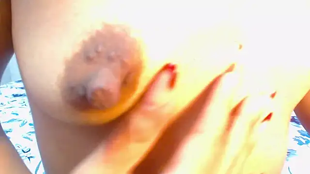 Snapshot of Amy_Ronan chatting on December 2024 02:47:02 PM Amy Ronan online show from December 2024 02:47:02 PM