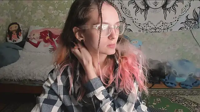Snapshot of Cutie_Adelia chatting on May 2026 12:46:01 PM Cutie Adelia online show from May 2026 12:46:01 PM