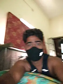 Snapshot of Love_birdss chatting on October 2025 07:29:01 AM Love birdss online show from October 2025 07:29:01 AM