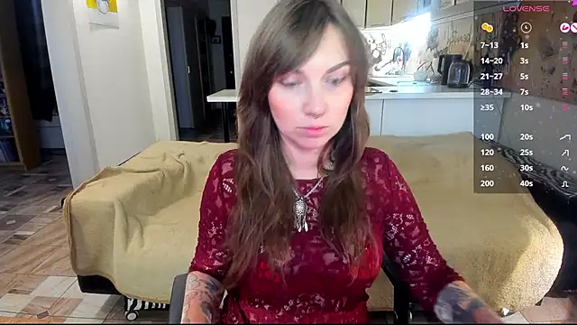 StacyTigerr online show from November 2025 11:21:02 AM