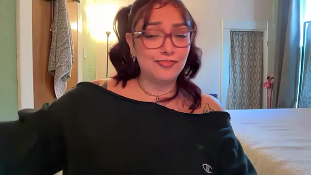 nativepumpkin95 online show from April 2026 10:51:01 PM