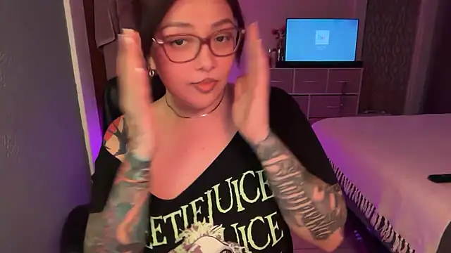 Snapshot of nativepumpkin95 chatting on April 2026 04:32:01 AM nativepumpkin95 online show from April 2026 04:32:01 AM