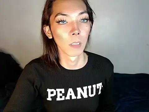 Snapshot of perly_169 chatting on December 2024 03:53:02 PM perly 169 online show from December 2024 03:53:02 PM