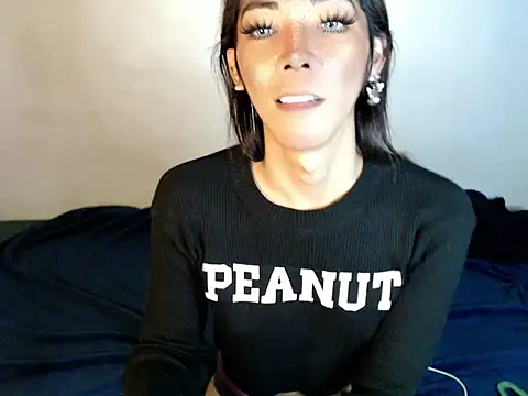 Snapshot of perly_169 chatting on January 2025 07:49:02 AM perly 169 online show from January 2025 07:49:02 AM