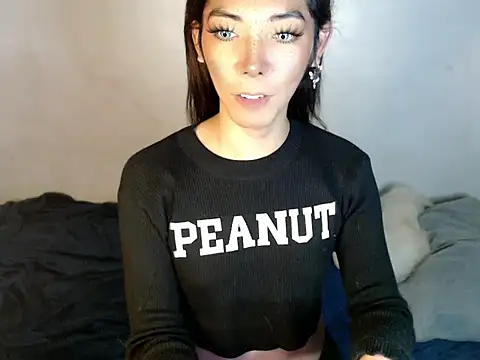 Snapshot of perly_169 chatting on January 2025 10:12:02 AM perly 169 online show from January 2025 10:12:02 AM