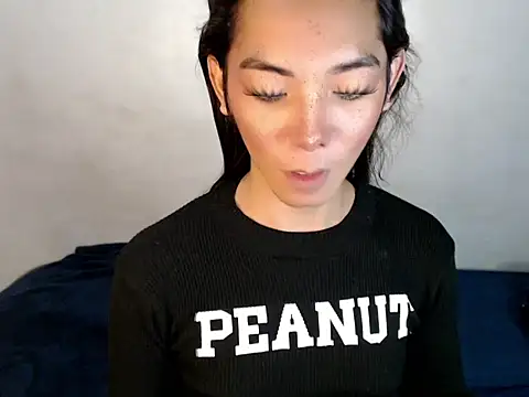 Snapshot of perly_169 chatting on March 2025 08:40:02 AM perly 169 online show from March 2025 08:40:02 AM