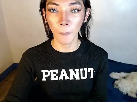 Snapshot of perly_169 chatting on March 2025 06:32:01 PM perly 169 online show from March 2025 06:32:01 PM